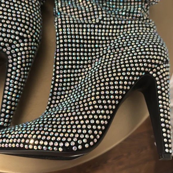 Steve‎ Madden ‘Crushing’ Rhinestone Slouchy Heeled Boots - Picture 9 of 15